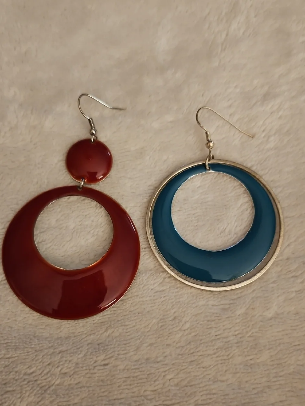 Vintage Mismatched Maroon & Teal Enamel Circles Dangle Hook Earrings